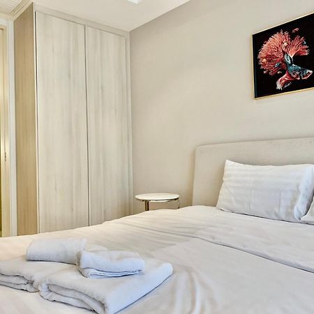 Sukhumvit 11#Luxury#Pool#Gym#Bts Nana&Mrt Sukhumvit#1Br#Max4Ppl Lägenhet Bangkok Exteriör bild