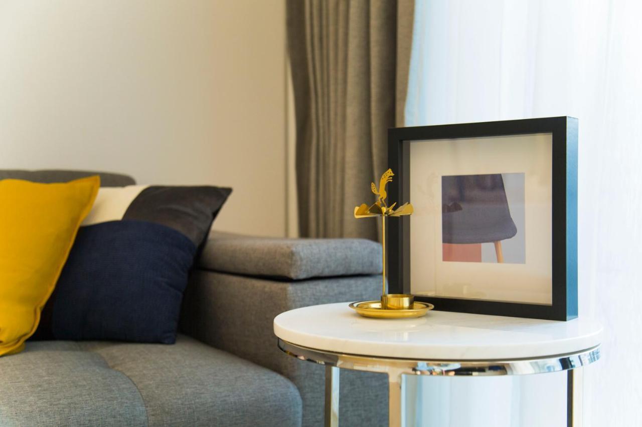Sukhumvit 11#Luxury#Pool#Gym#Bts Nana&Mrt Sukhumvit#1Br#Max4Ppl Lägenhet Bangkok Exteriör bild