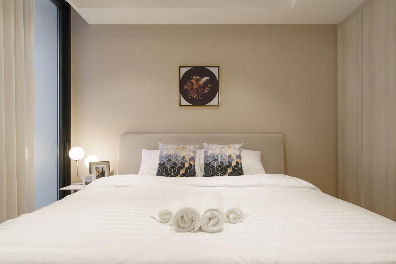 Sukhumvit 11#Luxury#Pool#Gym#Bts Nana&Mrt Sukhumvit#1Br#Max4Ppl Lägenhet Bangkok Exteriör bild