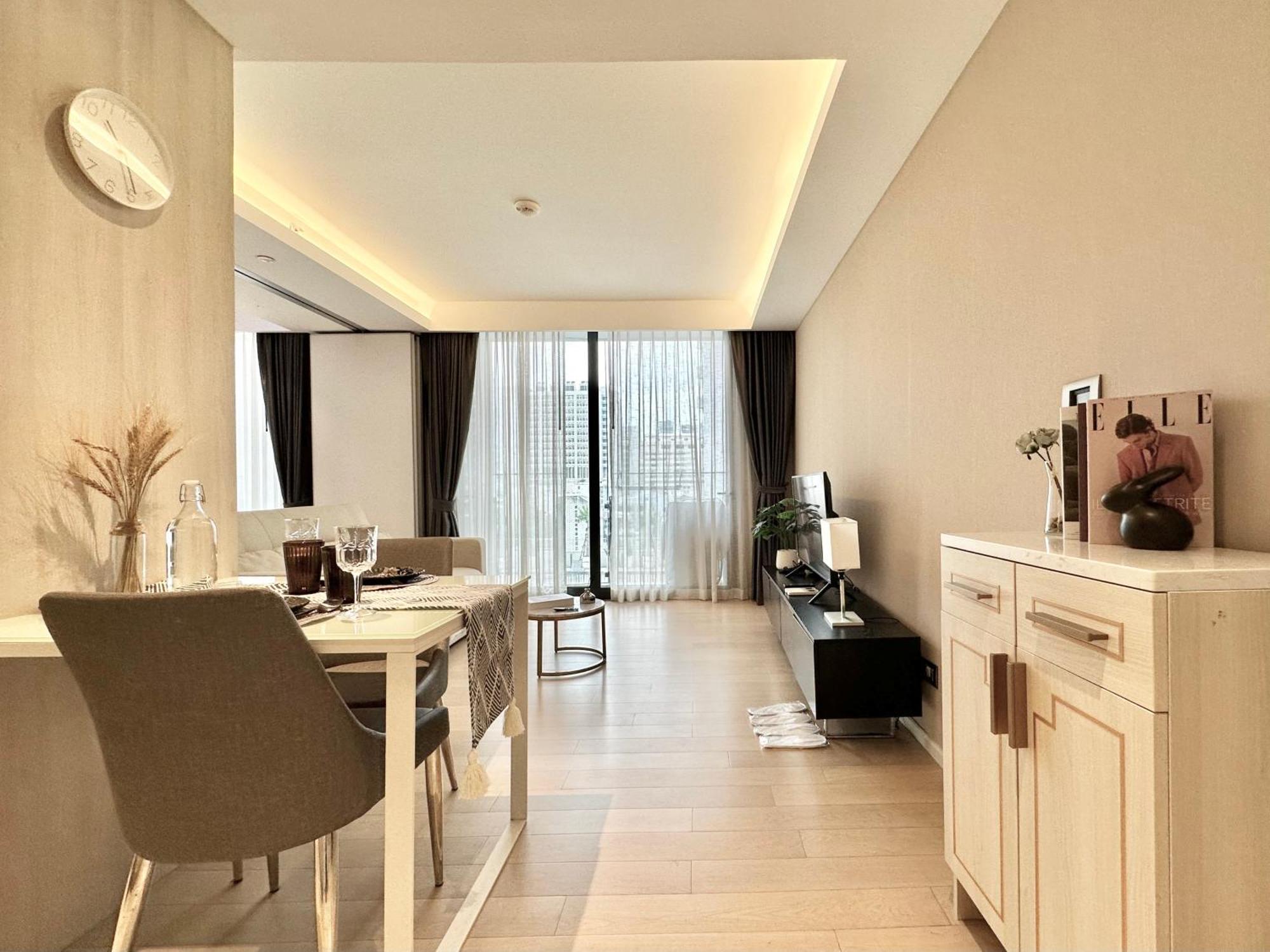 Sukhumvit 11#Luxury#Pool#Gym#Bts Nana&Mrt Sukhumvit#1Br#Max4Ppl Lägenhet Bangkok Exteriör bild