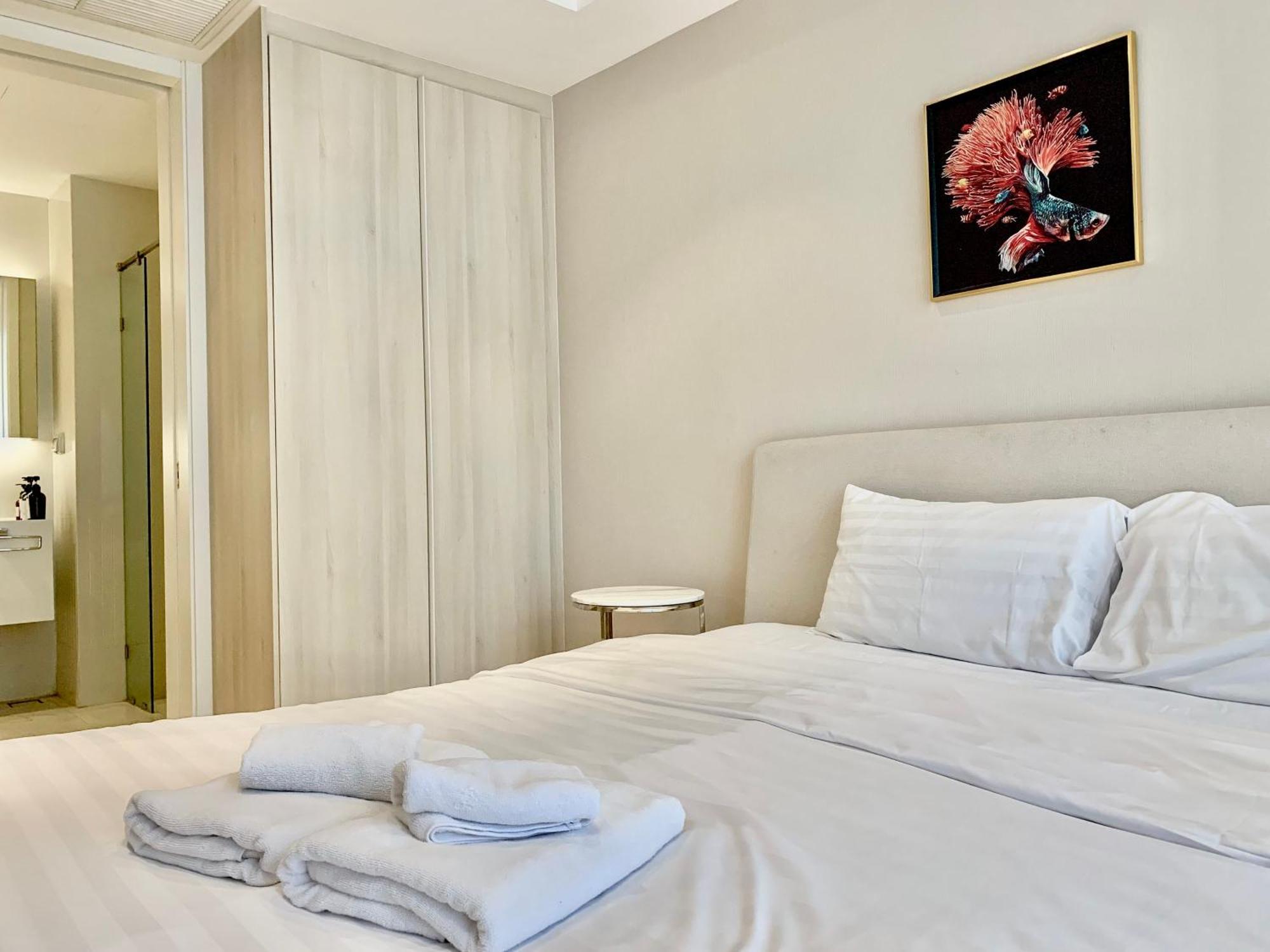 Sukhumvit 11#Luxury#Pool#Gym#Bts Nana&Mrt Sukhumvit#1Br#Max4Ppl Lägenhet Bangkok Exteriör bild