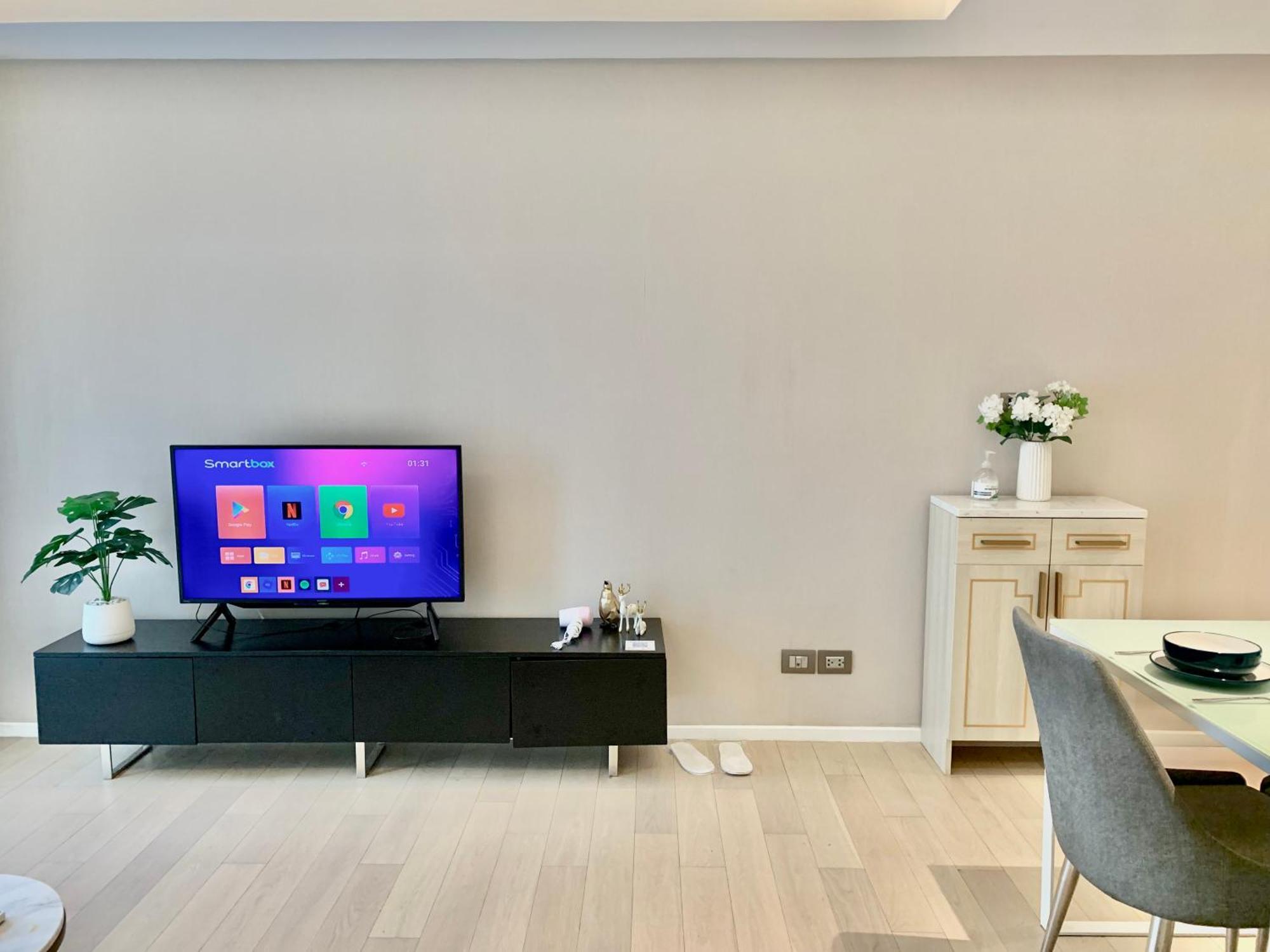Sukhumvit 11#Luxury#Pool#Gym#Bts Nana&Mrt Sukhumvit#1Br#Max4Ppl Lägenhet Bangkok Exteriör bild