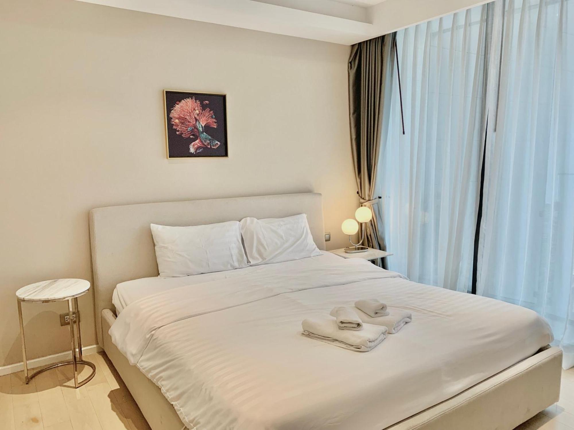 Sukhumvit 11#Luxury#Pool#Gym#Bts Nana&Mrt Sukhumvit#1Br#Max4Ppl Lägenhet Bangkok Exteriör bild